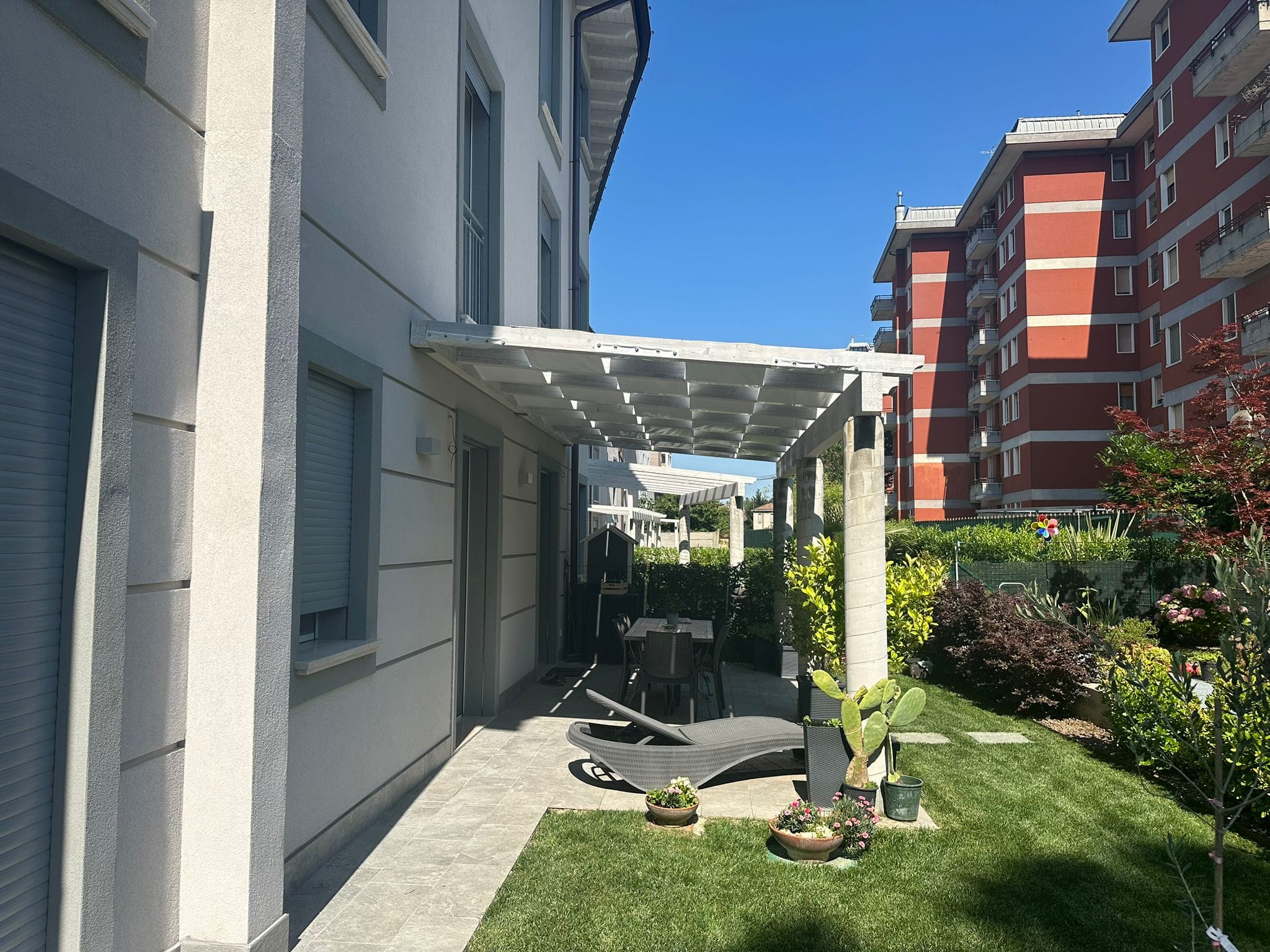 Pergolati - Coperture CREMA | Bergamaschi Tende
