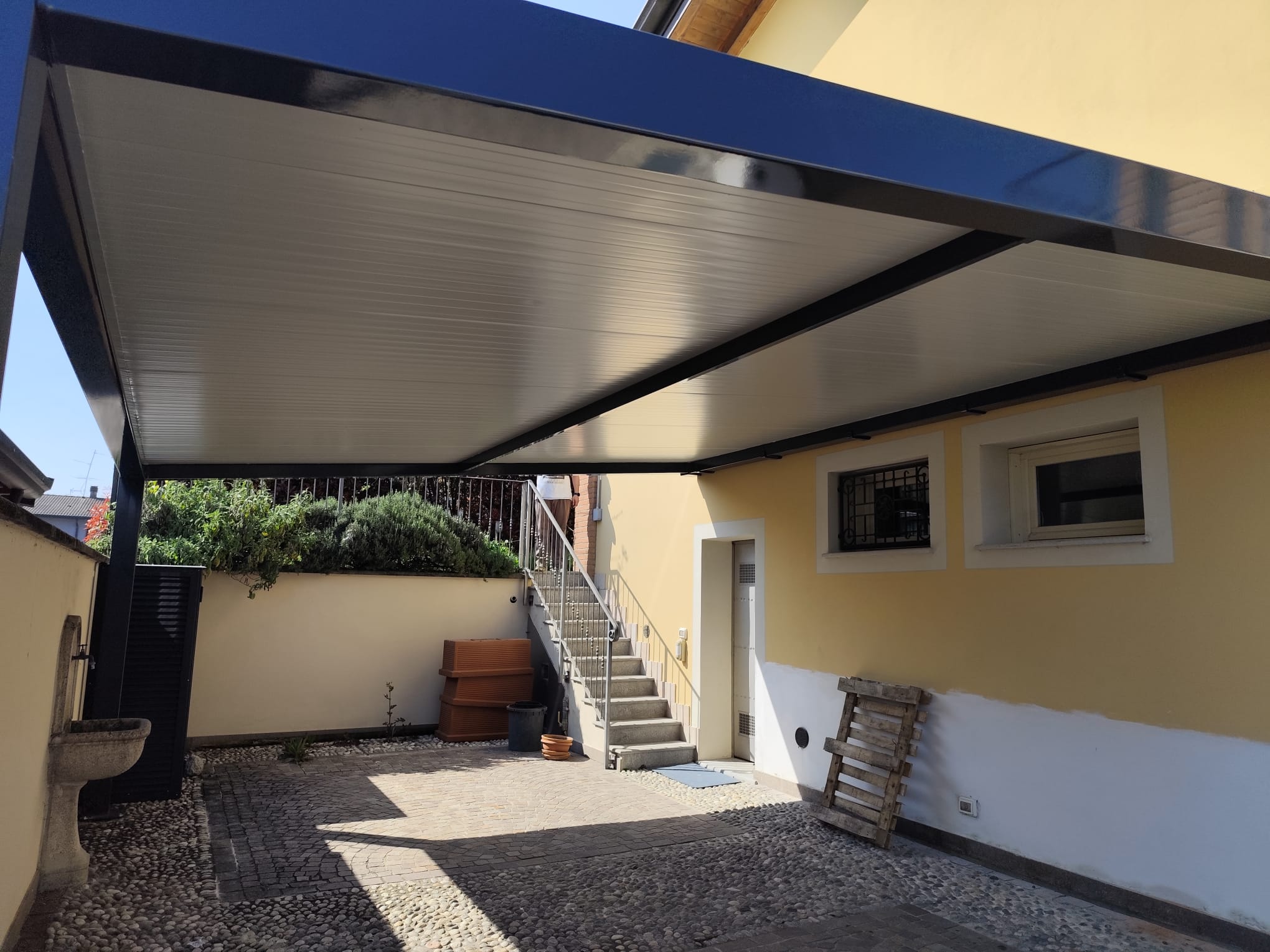 Pergolati - Coperture CREMA | Bergamaschi Tende